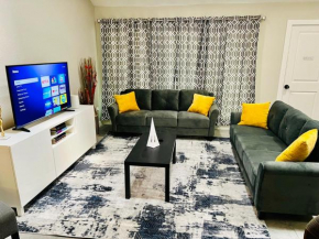 House 3-Bed 2,5-Bath FREE Parking with Washer Dryer inside